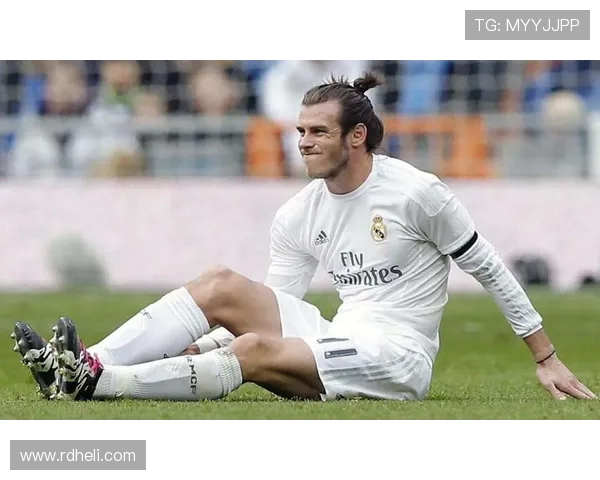 皇马门迪右腿股二头肌受伤